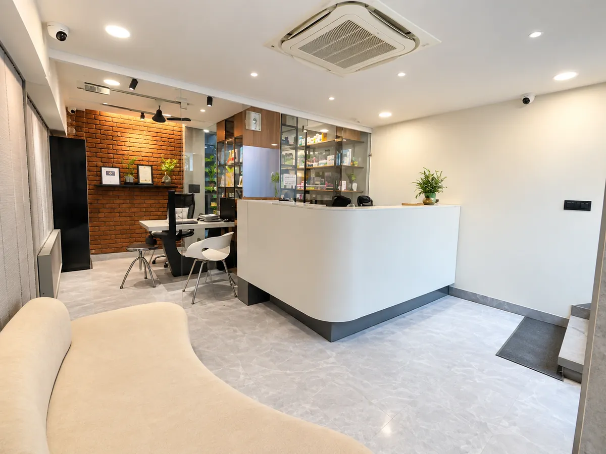 Reception and waiting area of Paras Homeopathy clinic in Jodhpur